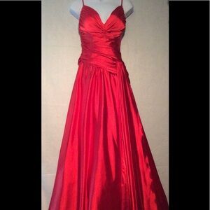 Cassandra Stone Red Satin Spaghetti-Strap "Pretty Woman" Gown